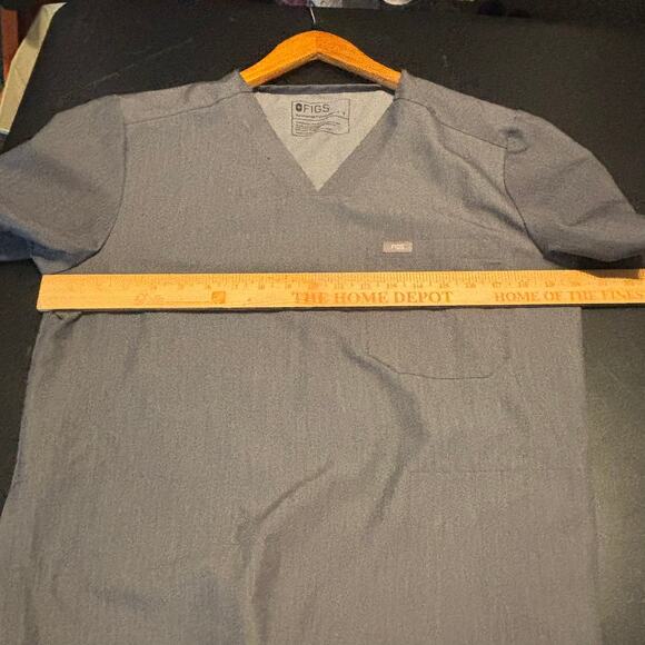 Figs Scrub Top Technical Collection Adult Small Gray 3 Pockets V Neck TM3000 - Picture 6 of 7